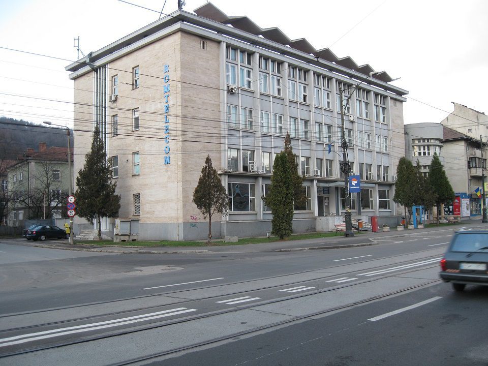 Cladire comerciala Reșița - Poză 3