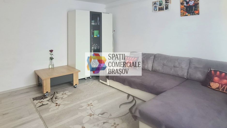 Apartament cu trei camere, zona Astra 47 mp - Poză 1