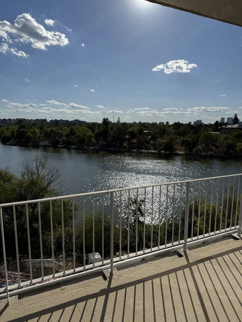 4 cam | 180mp | pe Lac | Vedere Superba - Poză 1