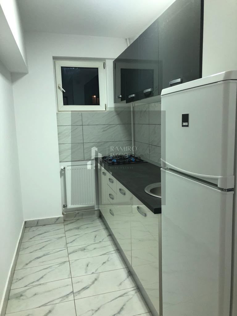 GARSONIERA 36 MP/COMPLET MOBILATA SI UTILATA/ ET 3/ la 5 min de Metrou - Poză 4