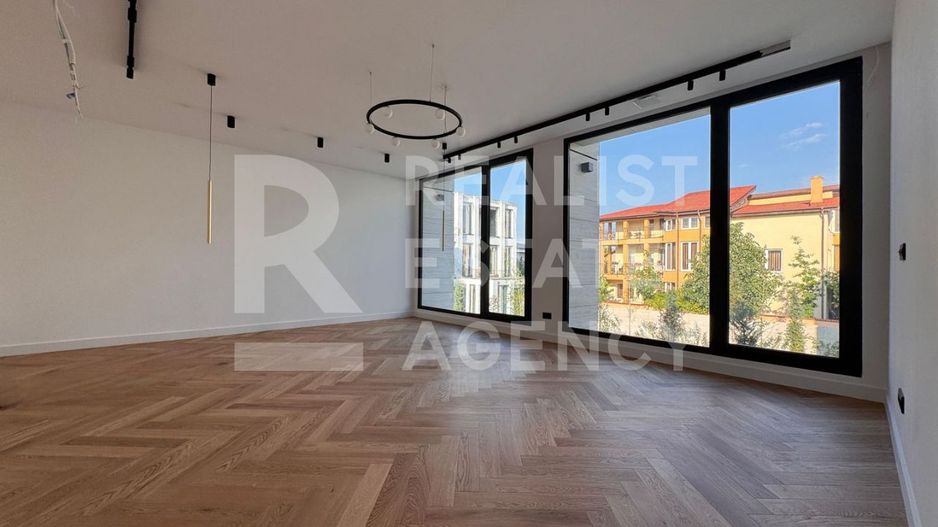 Vilă cu terasă in Nordul Capitalei - Poză 4