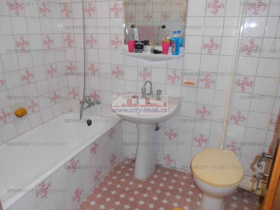 Vanzare 2 apartamente  in   VILA Drumul Sarii P + 2 - Poză 23