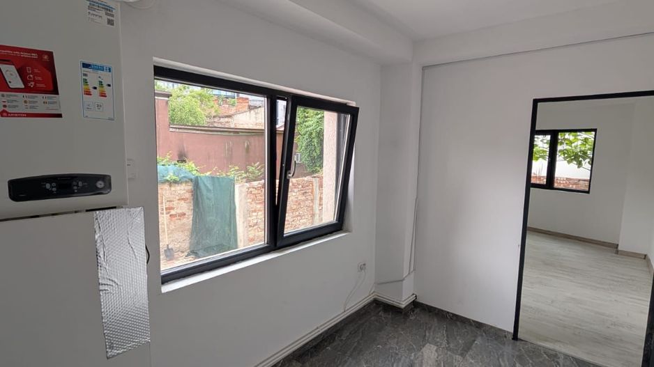 Casa Vila 6 camere || Piata Victoriei || Buzesti || Curte Libera 300Mp - Poză 16