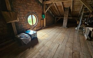 Casă deosebită, cu 5 camere, cu teren de 1132 mp – Cisnădioara - Poză 25