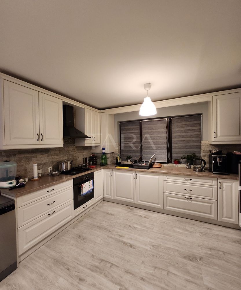 Apartament 3 camere – 93 mp + 2 balcoane – zona Florilor, Florești. - Poză 4