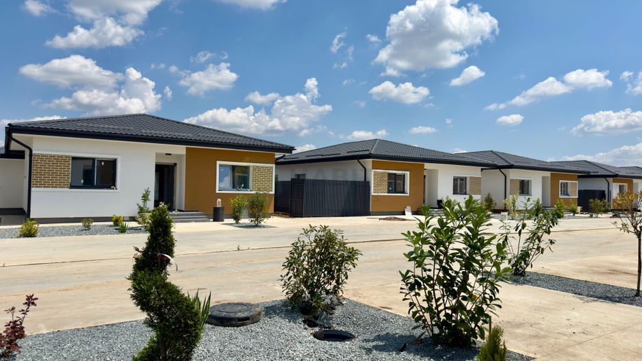 Casa 4 camere pe parter-Tunari | Teren 400 mp - Poză 25