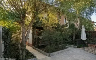 Padurea Cernica - Casa P+1+Pod Inalt, Lot pe Colt 250 Mp, Mobilata - Poză 31