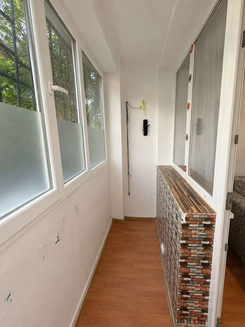 Apartament 2 camere ideal locuinta sau spatiu comercial Drumul Taberei - Poză 3