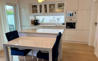 Locuinta parter mobilata si utilata cu jacuzzi - Poză 8