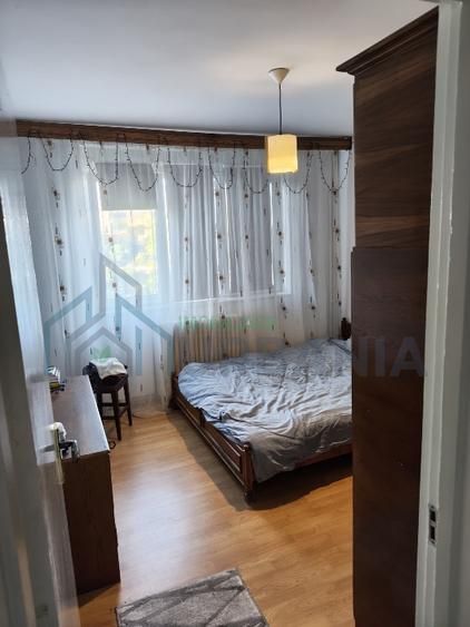 Închiriez apartament 3 camere Zona Podu Ros |Cantemir ,Etaj 3 Vedere Palas - Poză 7
