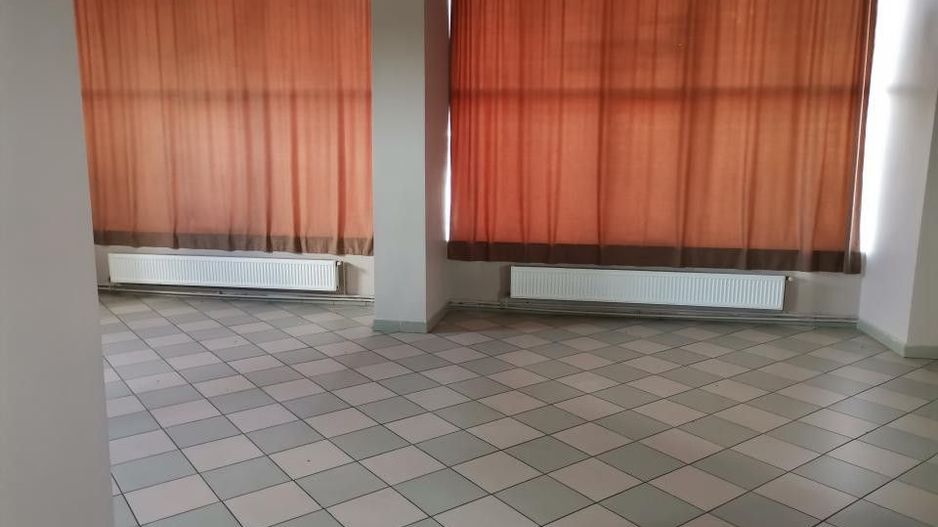 Inchiriere cladire D+P+3, Targul din Vale, stradal - Poză 8