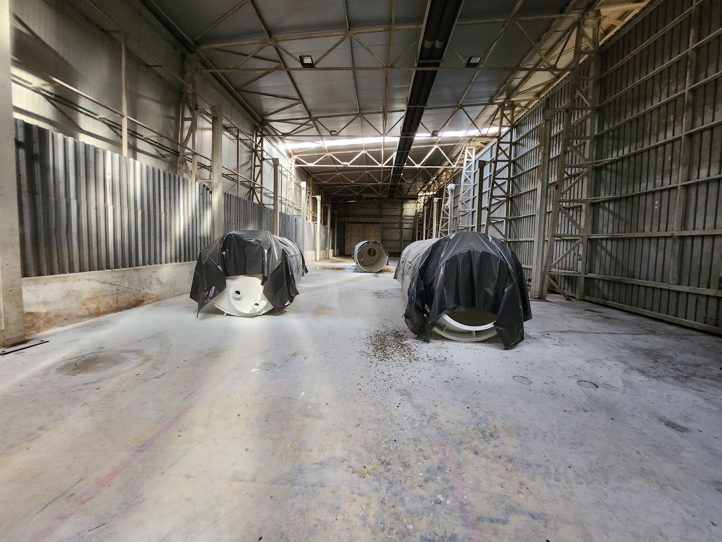 Hale depozit-productie industriala la 20 km de TM - Poză 15