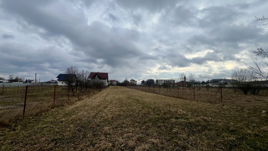 Teren Intravilan 2020 MP | Zonă Linistita | Radauti - Poză 10