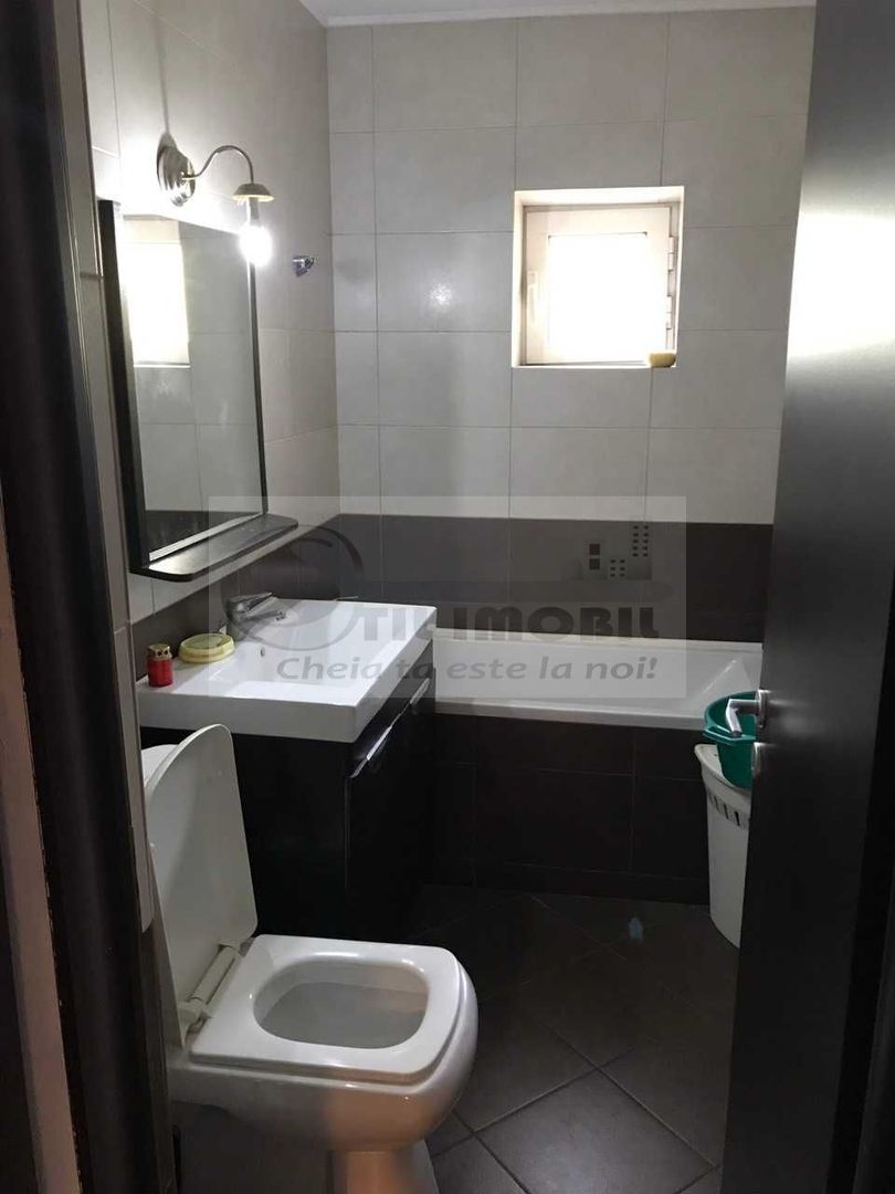 Apartament decomandat cu 3 camere - 70mp, central - 550€ - Poză 7