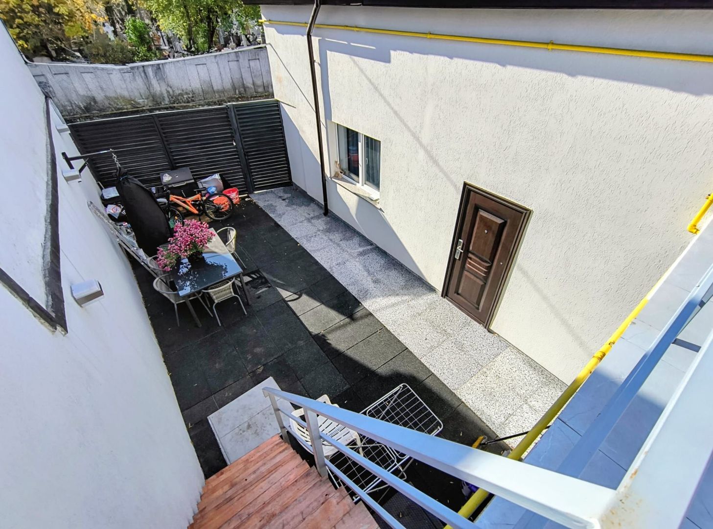 De vanzare casa 2 camere, recent renovata - Zona Domenii-Ion Mihalache - Poză 2