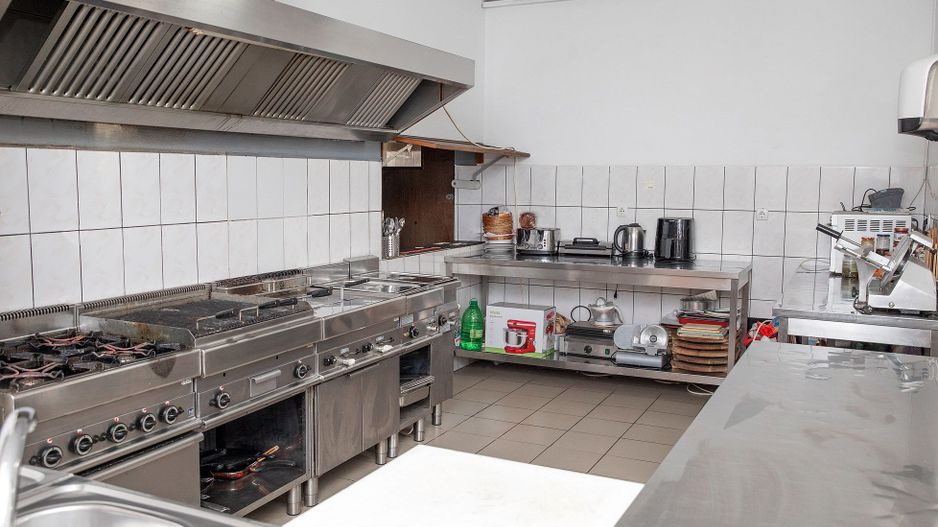 Pensiune, teren 4.460 mp, Hidișelul de Jos, Bihor. 685.000 Euro (neg). - Poză 34