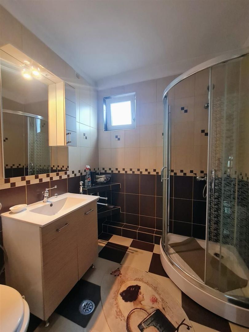 Casa D+P+E  zona Garii Oradea - Poză 6