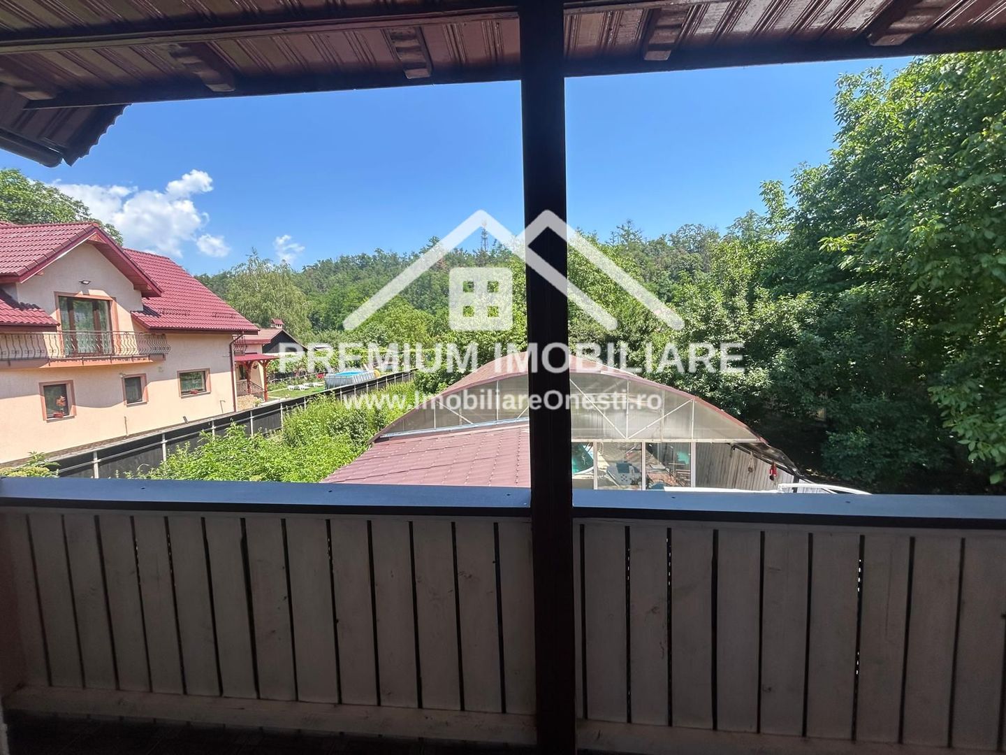 „Vilă cu piscină și teren 1.400 mp în zona Mal, Onești - Poză 43