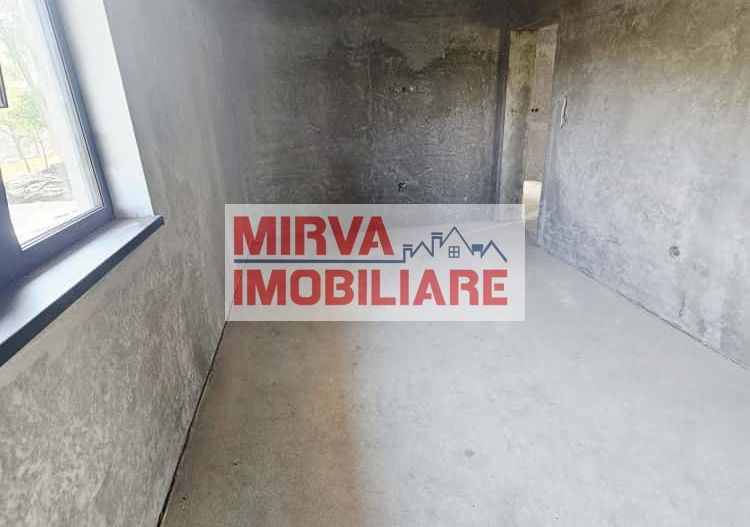 🏡 Vilă luminoasă, 4 camere, cu teren generos – Com. Plopu - Poză 48