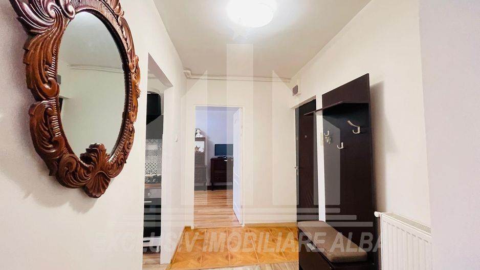 Vanzare apartament 2 camere decomandate, zona buna Cetate - Poză 5