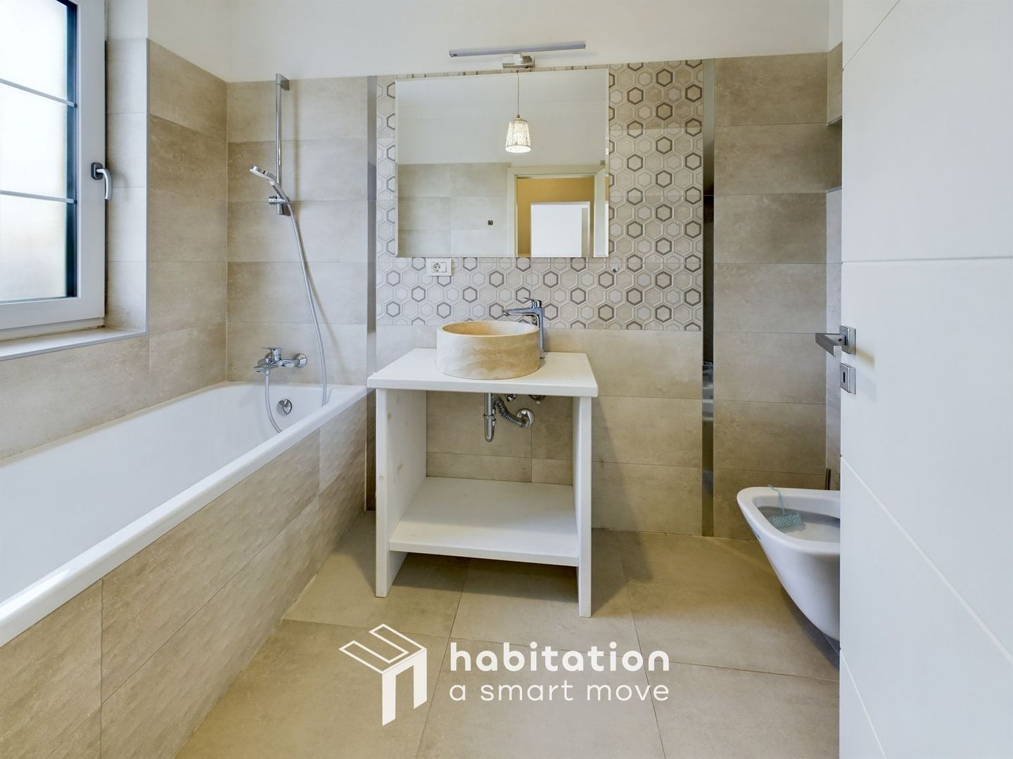 Casă de închiriat – confort și natură in Dumbrăvița - tur virtual - Poză 18