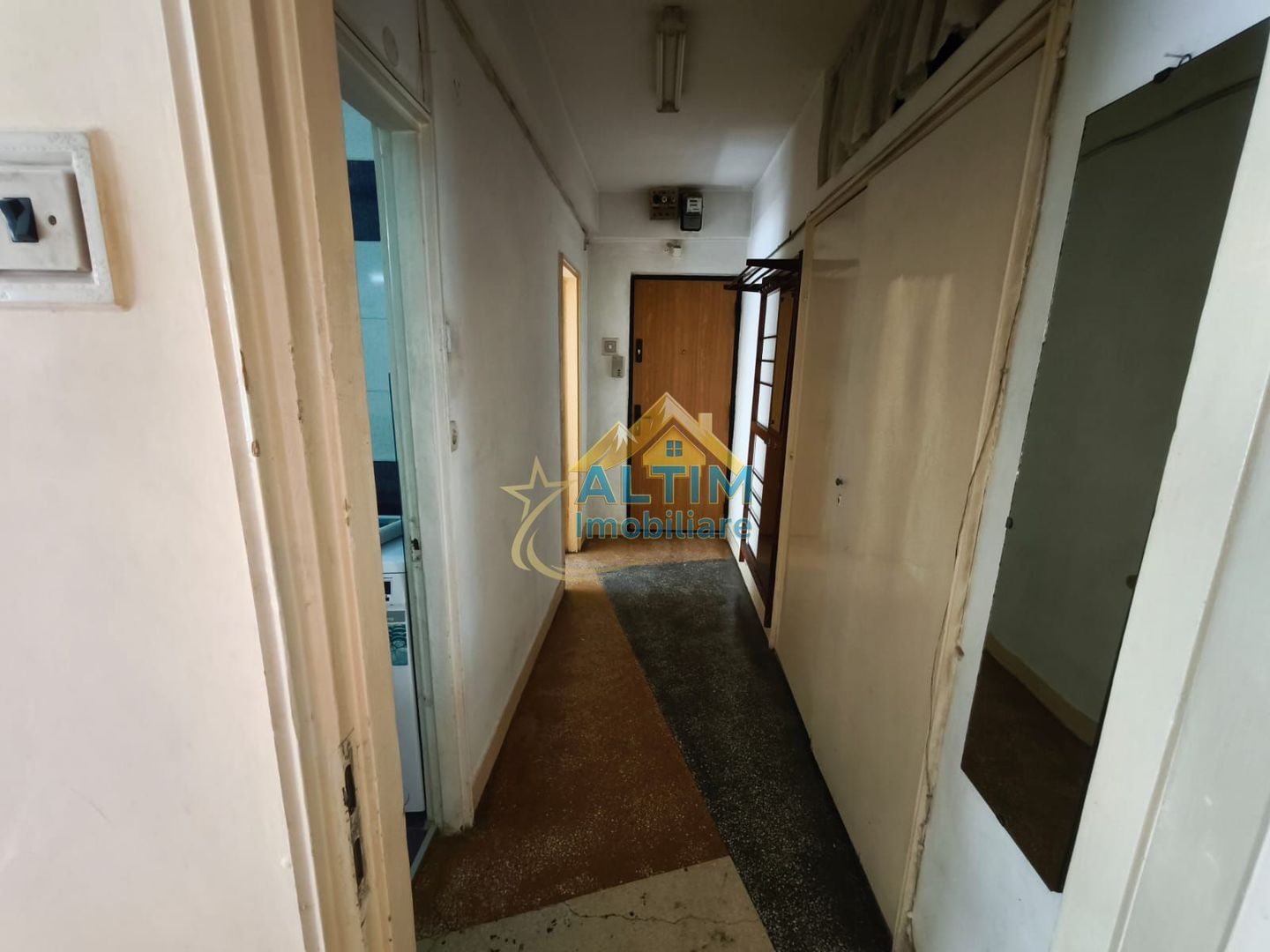 De vânzare - Apartament 2 camere, central, zona Patria - Poză 7