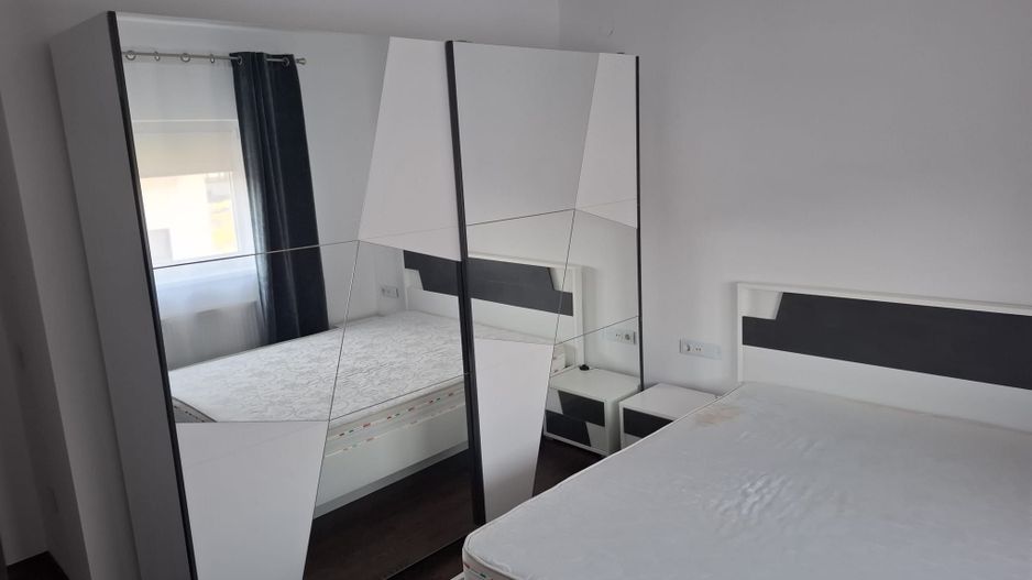 Apartament doua camere + mansarda, Selimbar, str. Brana - Poză 4