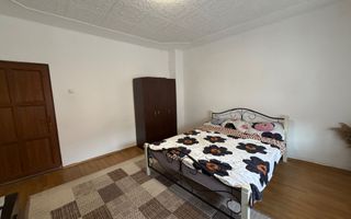 Casă de vânzare în centrul Rășinariului - COMISION 0% - Poză 15