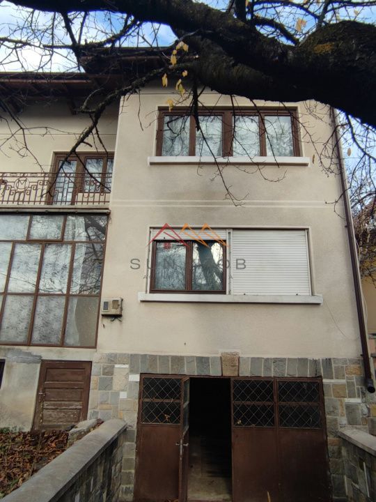 Casa D+P+E, an 1980, teren 285 m2, zona foarte buna, Campina, Prahova - Poză 2