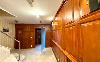 Vila cu 13 camere *460mpu* + garaj // Dorobanți - Poză 2