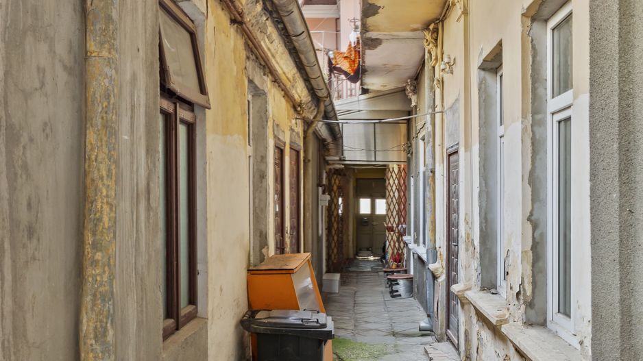 Vindem apartament la curte aproape de parcul Carol - Poză 10