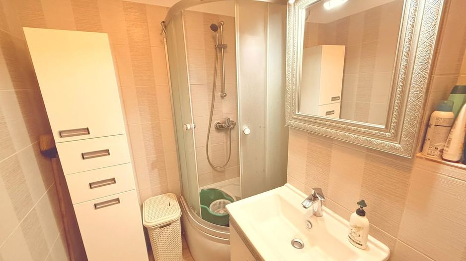 APARTAMENT DE LUX 2 CAMERE DECOMANDAT BLOC 2017 - Poză 5