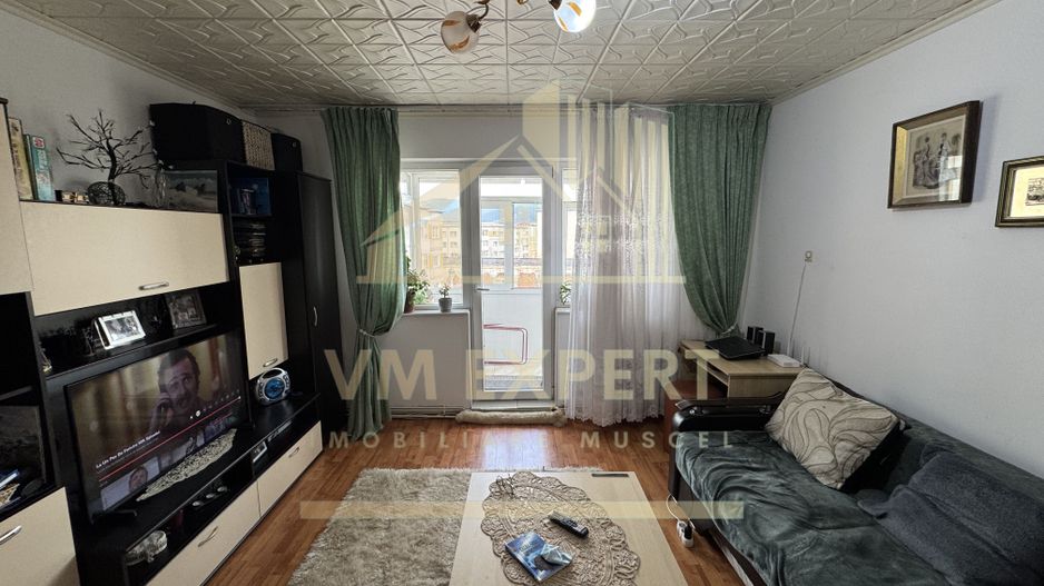 APARTAMENT 2 CAMERE ETAJ 4 CAMPULUNG, VISOI - Poză 7