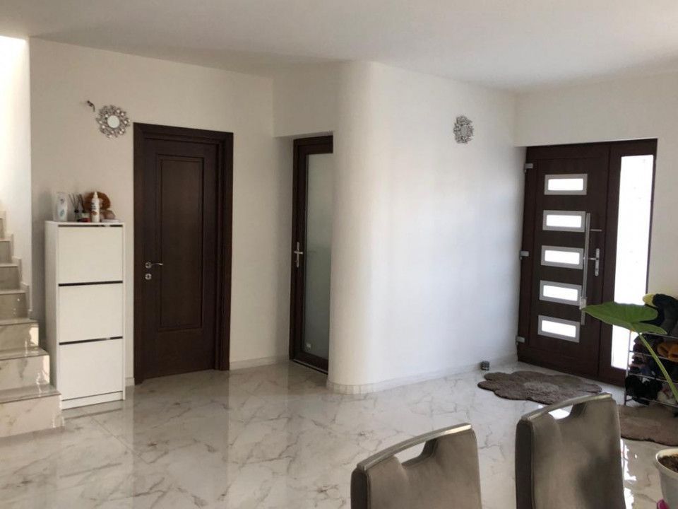 AZURA Imobiliare Pitesti - De Vanzare vila Platou Trivale - Poză 11