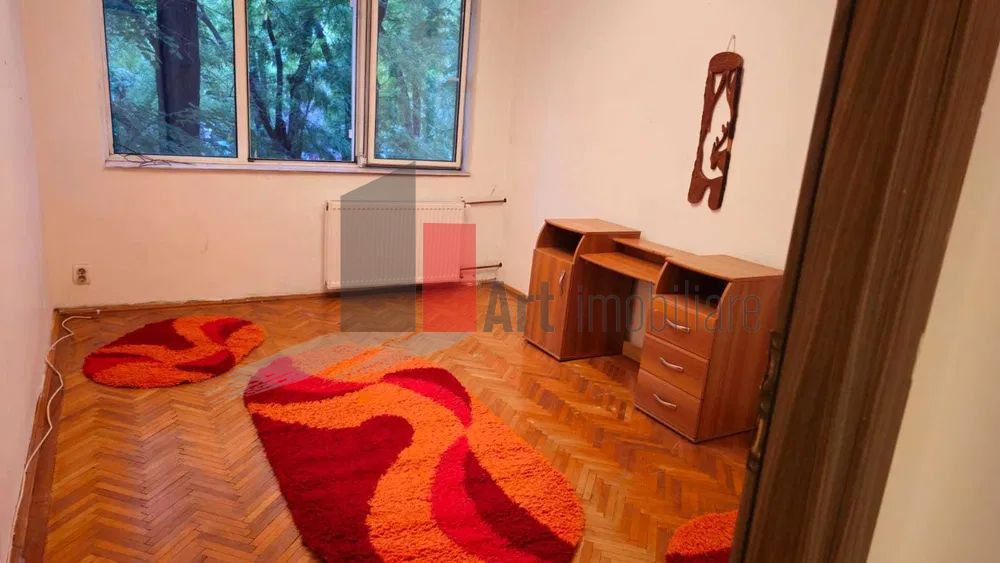 Vânzare apartament 3 camere Emil Racoviță - Poză 3