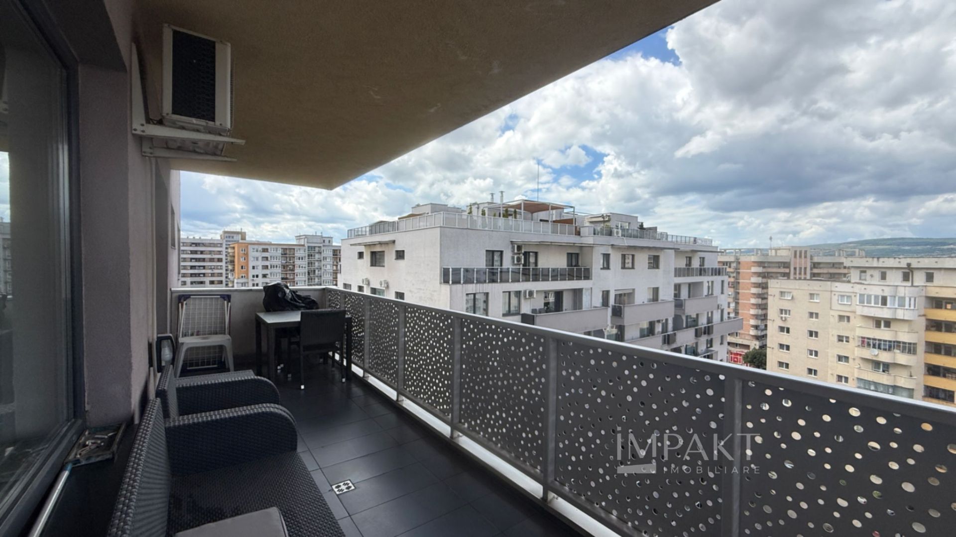 Apartament cu 2 camere si terasa 13 mp pe Dorobantilor - Poză 4
