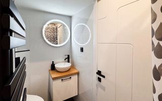 Apartament de lux în zona Ultracentrală – ideal pentru investiție - Poză 6