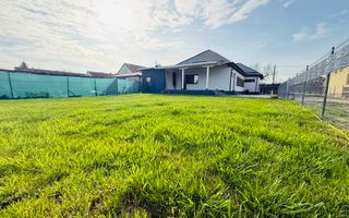 Giroc Central | Casă renovată complet | 4 camere | 2 bai - Poză 5