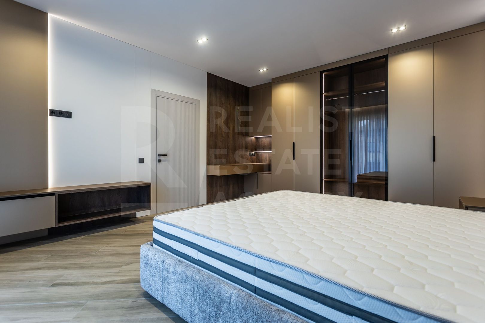 Vânzare, high-tech de lux, 6 camere, Rîșcani - Poză 37