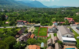 Teren intravilan,cu utilitati, front stradal apreciabil - Poză 2