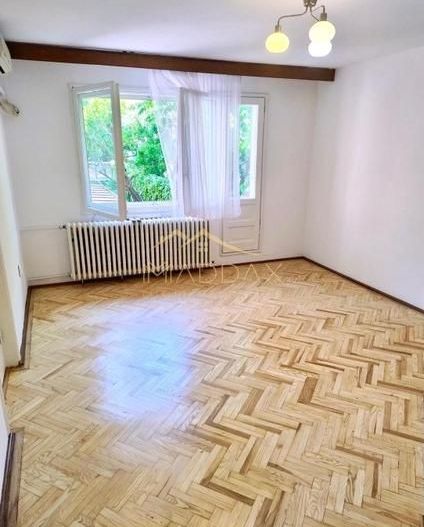Casa/ Vila 4 camere in Domenii*** - Poză 7
