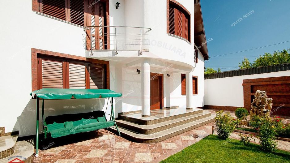 Vanzare vila clasica amenajata in stil Baroc situata in Galati - Poză 6