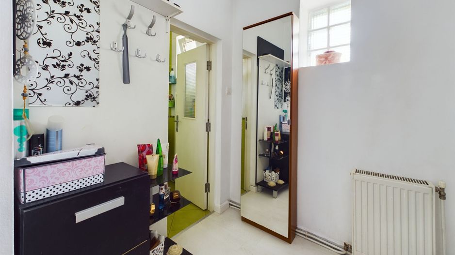 Casă cochetă pe strada Făt Frumos. - Poză 12