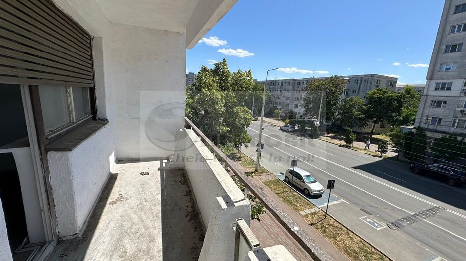 Apartament 3 camere, 70mp, 2 balcoane – Podu Roș  125000 euro - Poză 1