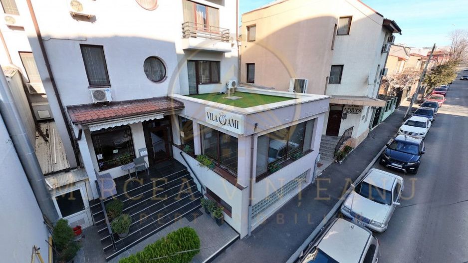 Hotel 3 Stele de Vânzare la  Delfinariu, aproape de Mamaia - Poză 4