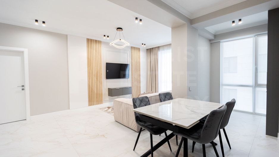 Chirie, apartament, 1 cameră + living, strada Tricolorului, Centru - Poză 5