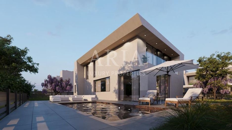 SMART VILLA - POOL - LUXURY GATED COMMUNITY - - Poză 1