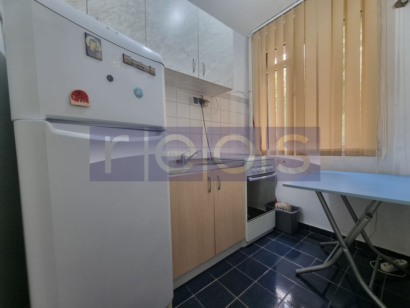 VANZARE GARSONIERA | SEMIDECOMANDATA | ZONA VATRA LUMINOASA - Poză 5