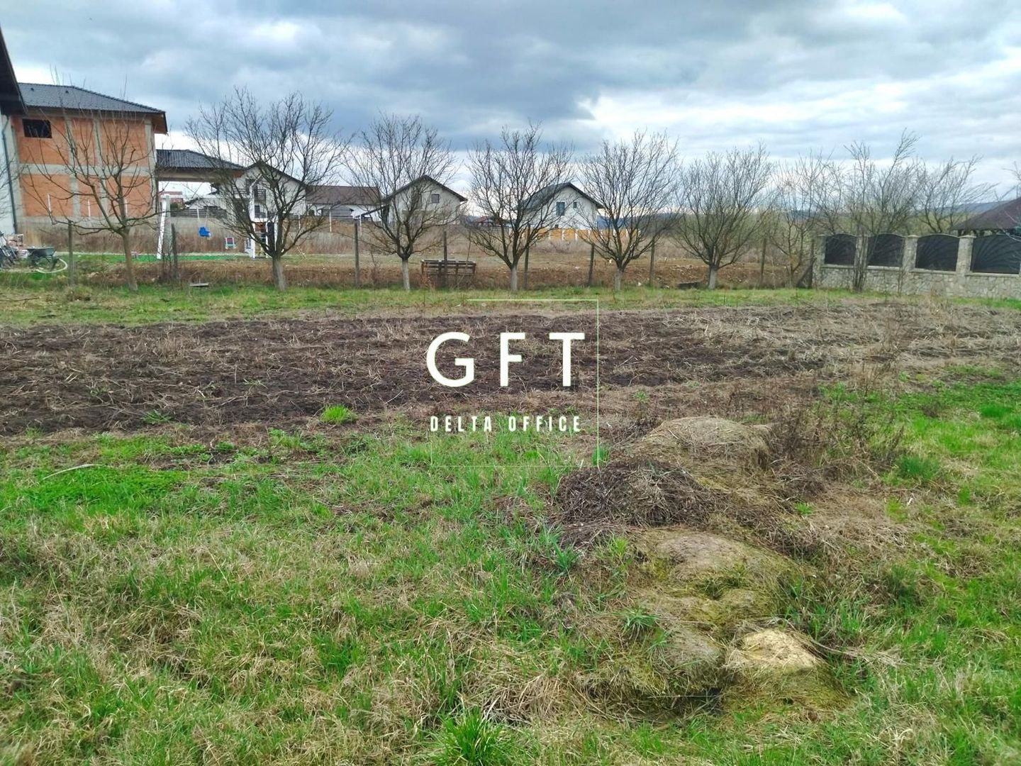 Teren intravilan 613 mp cu utilitati-ideal casa-Valea Ghinzii - Poză 2