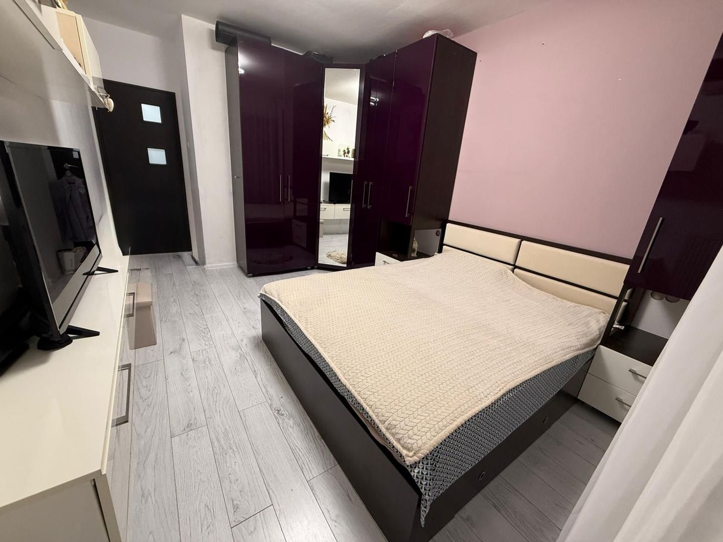 Apartament cu 3 camere, decomandat, zona Albert - Poză 4